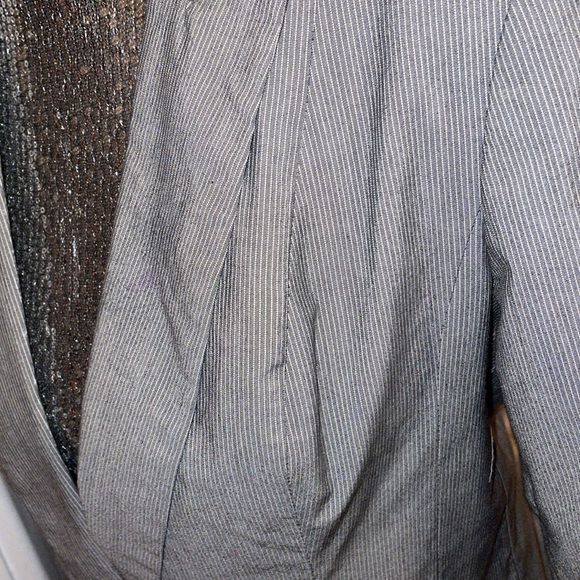 Attention Thin Pin Striped Blazer - Picture 14 of 14